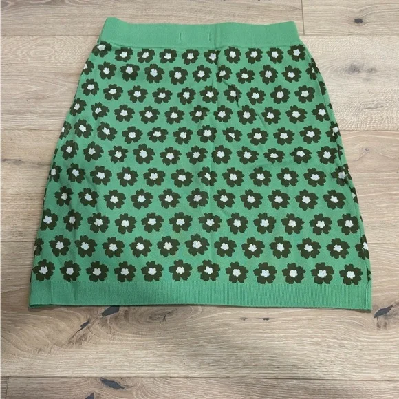 Green retro Floral Knit shirt/skirt set - Picture 11 of 12